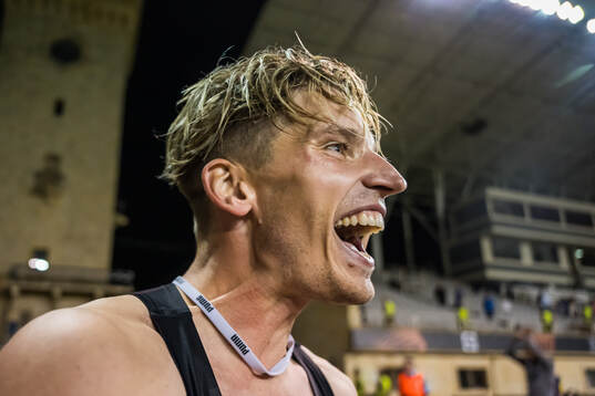 Jens Stryger Larsen of Malmö FF celebrate
