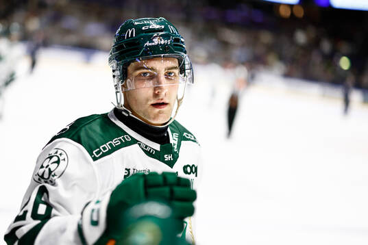 Färjestads Joel Nyström jublar