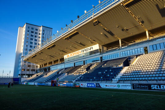 Interiör vy av Bilbörsen Arena