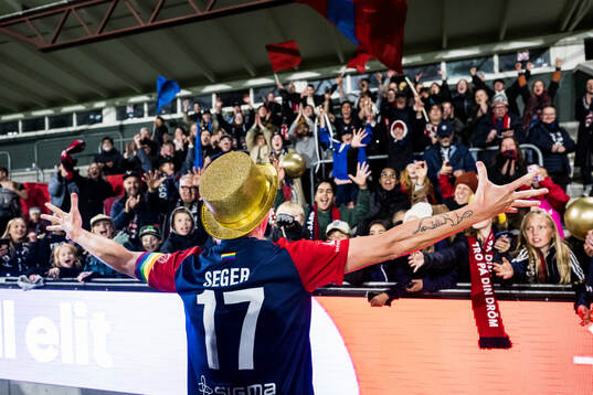 FC Rosengårds Caroline Seger jublar över SM-guldet