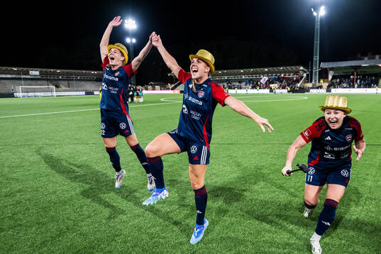 FC Rosengårds Olivia Schough och Gudrun Arnardottir och