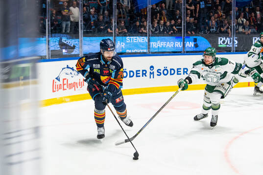 Djurgårdens Ludvig Rensfeldt och Tingsryds Kevin Ekman