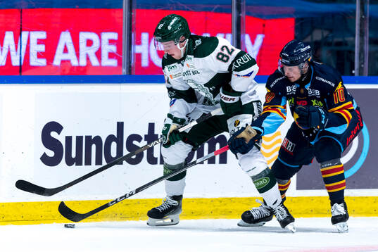 Tingsryds Joel Svensson och Djurgårdens Jakob Ragnarsson