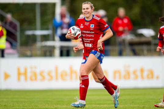 Vittsjös Julia Nicole Leas jublar