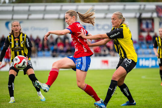 Vittsjös Linda Charlotta Sällström och Häckens Elma