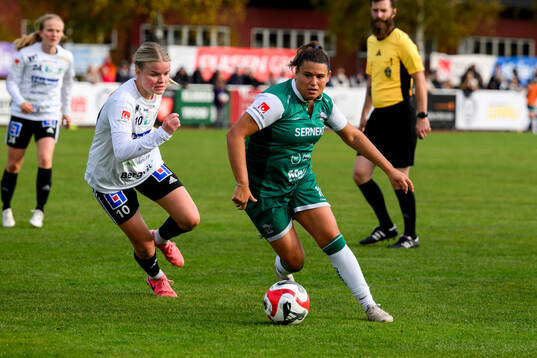 Mallbackens Ida Hallstensson och Alingsås  Rebecca Cameras