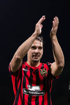 Brommapojkarnas Nikola Vasic jublar