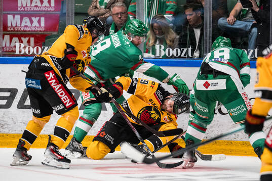 Rögles Linus Sandin och Luleås Pontus Själin