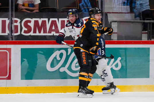 Linköpings Oscar Lawner och Skellefteås Oskar Nilsson