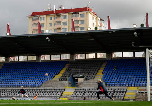 Malmö FFs spelare värmer upp