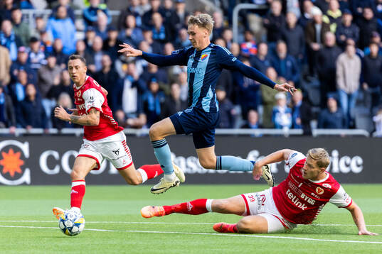 Djurgårdens Santeri Haarala och Kalmars Lars Saetra