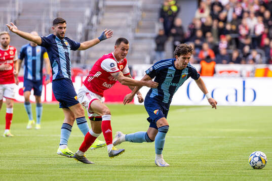 Kalmars Melker Hallberg och Djurgårdens Gustav Wikheim