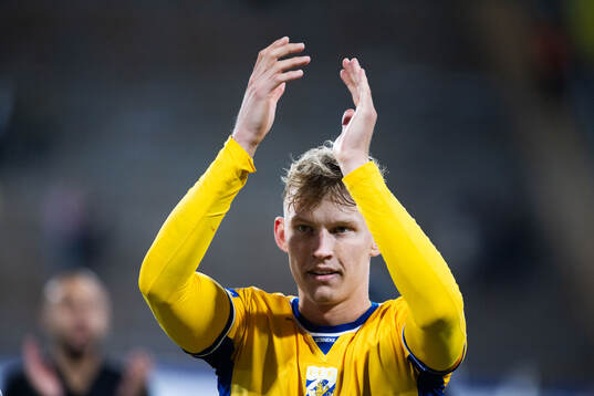 IFK Göteborgs Laurs Skjellerup jublar