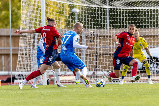 IK Oddevolds Olle Kjellman Olblad och Östers Kevin Höög