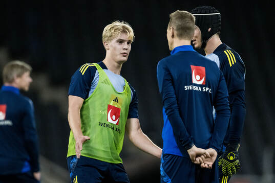 Lucas Bergvall, goalkeeper coach Maths Elfvendal and