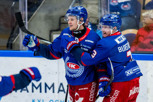 Oskarshamns Filip Sveningsson jublar