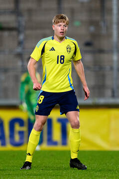 Nils Zätterström of Sweden