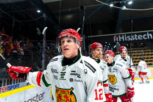 Moras Filip Björkman jublar