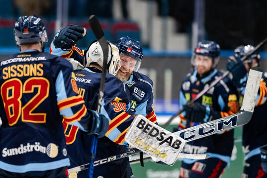 Djurgårdens målvakt Hugo Hävelid och Patrick Thoresen