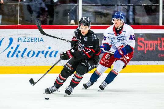 Nybros Alex Ciernik och IK Oskarshamns Michael Joyaux
