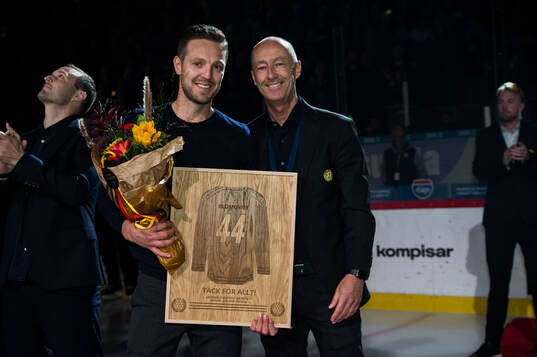 Brynäs Jacob Blomqvist hyllas