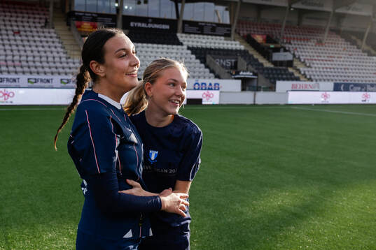 Malmö FFs Alexia Mitkovska jublar över avancemanget till