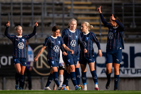 Malmö FFs Amanda Kander jublar efter 0-2 av Alexia Mitkovska