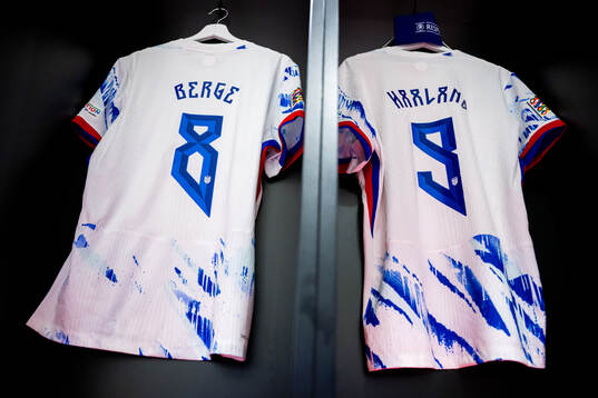 The kits of Sander Berge and Erling Braut Haaland of Norway