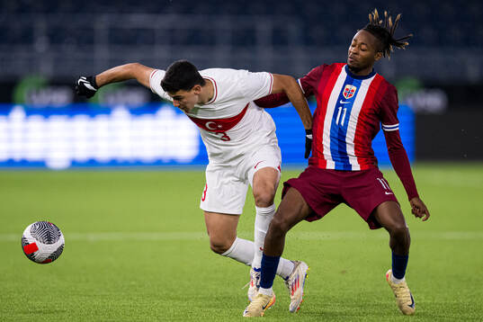 Yasin Özcan of Turkey and Joel Mugisha of Norway