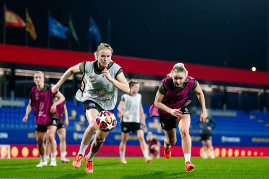 Julie Blakstad and Anna Jøsendal of Hammarby