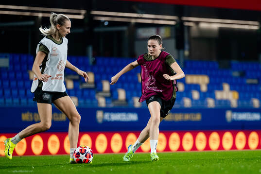Ellen Wangerheim and Smilla Vallotto of Hammarby
