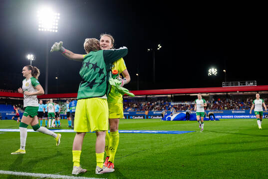 Goalkeeper Moa Edrud and Anna Tamminen of Hammarby ahead of the Women's Champions League football match between Barcelona and Hammarby on October 16, 2024 in Barcelona. 