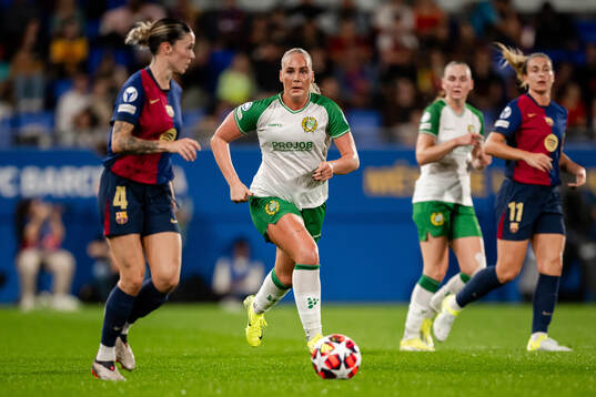 Maria Leon of Barcelona and Cathinka Tandberg of Hammarby