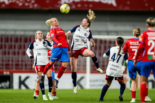 Helsingborgs Melina Skarström och FC Rosengårds Bea Sprung