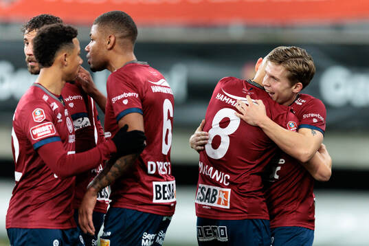 Örgrytes Isak Dahlqvist jublar