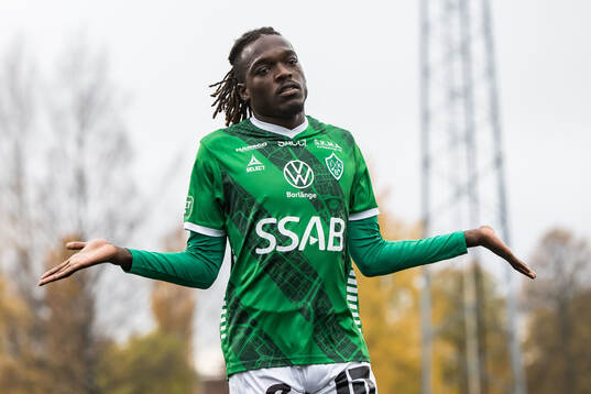 Brages Ieltsin Jeronimo Semedo Camoes jublar