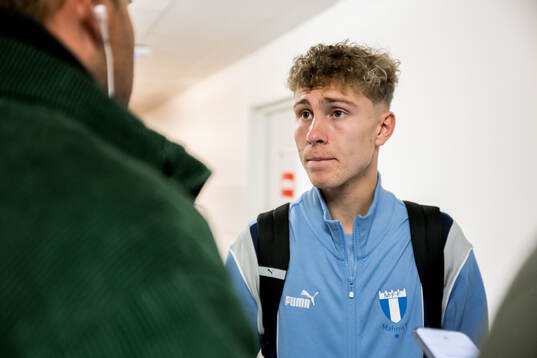 Malmö FFs Hugo Bolin intervjuas