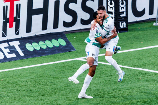 Västerås Pedro Nezio De Araujo Lopes Ribeiro och Abdelrahman Boudah Saidi jublar