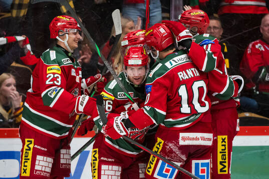 MoDos Sebastian Ohlsson jublar