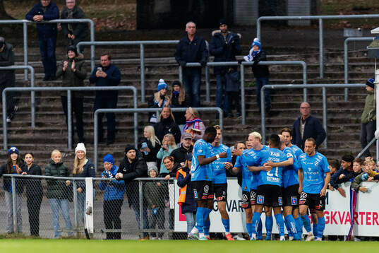 Halmstads spelare jublar efter 1-0