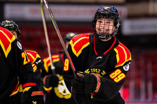 Brynäs Stella Lindell jublar