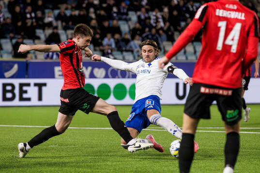 Brommapojkarnas Hlynur Freyr Karlsson och IFK Norrköpings