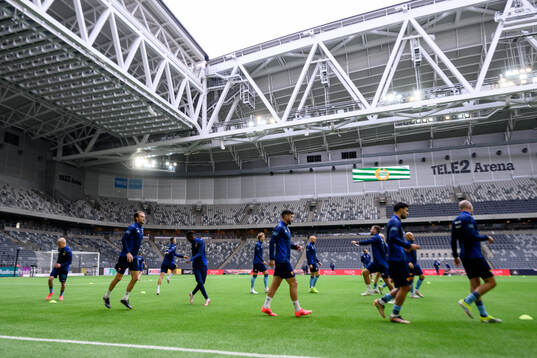 Djurgårdens spelare värmer upp