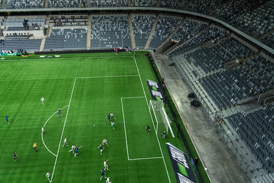 Spel framför tomma läktare på Tele2 Arena