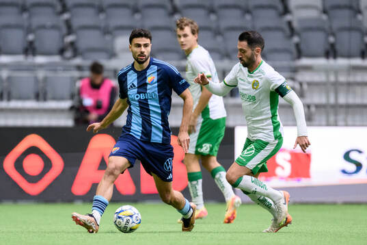 Djurgårdens Deniz Hummet  och Hammarbys Nahir Besara