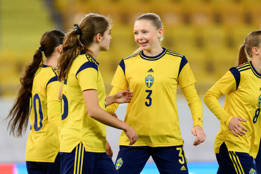 Anna Svanberg of Sweden ceebrates