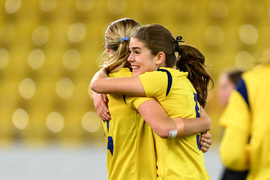 Filippa Andersson Widén and Lilly Hamstein of Sweden