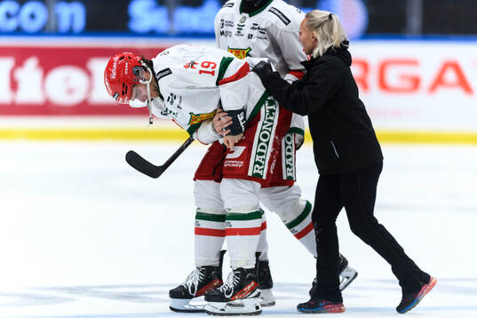 Moras Ture Linden har ont