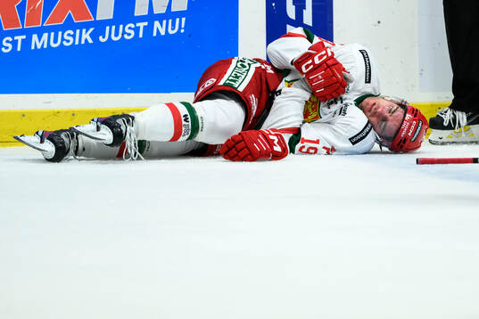 Moras Ture Linden har ont