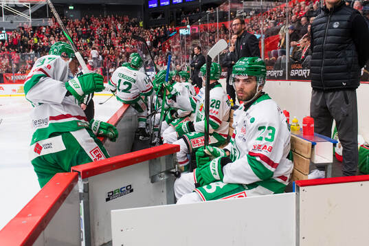 Rögles Josh Dickinson